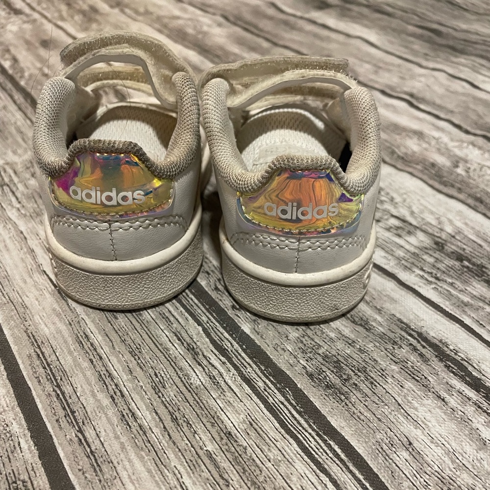 Cute adidas kids shoes